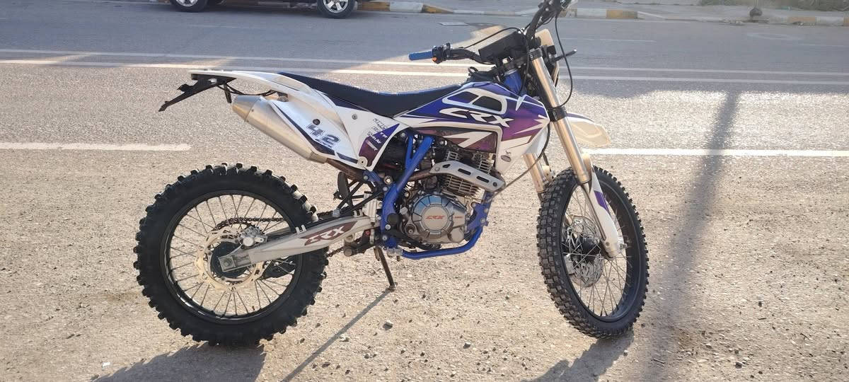 سلام عليكم ماطور قفاز CRX 300 موديل 2025 للبيع السعر خاص او اتصل ***********
