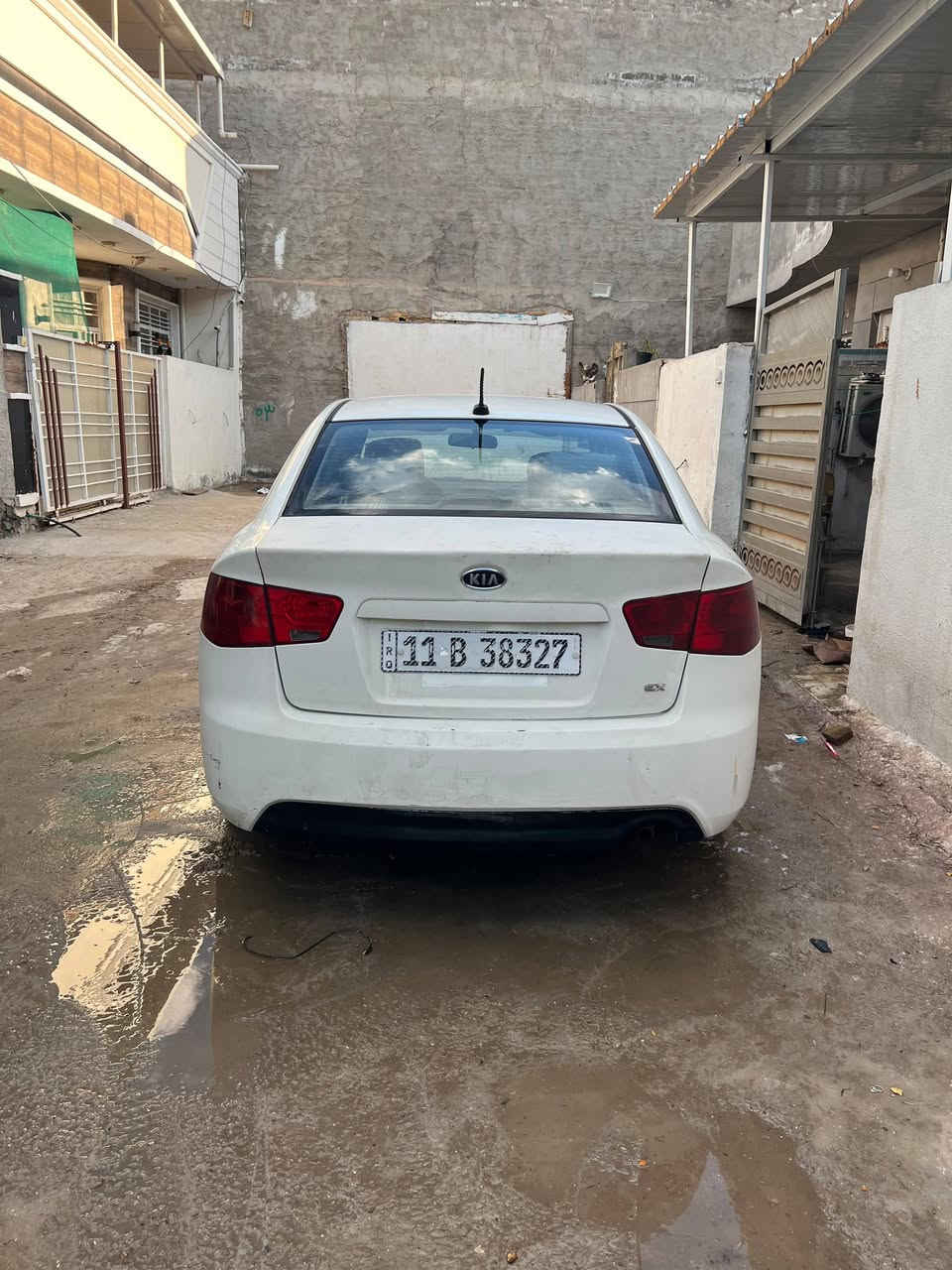 السلام عليكم فورتي وارد أمريكي محرك ٢٠٠٠ دوش المرغوب حادث جاملغ امامي فقط
مصبوغه حزام جماليه ابيع عام سياره ناعمه وصافيه مكينه وصدر وكهربائيات ماتصرف عليه خلاص بس صبغته مو حلوه 
سنويه لغاية ٢٠٣٠ بأسمي تحويل مباشر السعر ٧٣ وبيها مجال العنوان جسر المثنى صفحت الكاظميه 
*********** للاستفسار ماعندك رصيد رمش واني اتصل بس لا تدخل ع مازنجر ماناشر بصفحتي
تحياتي ****
