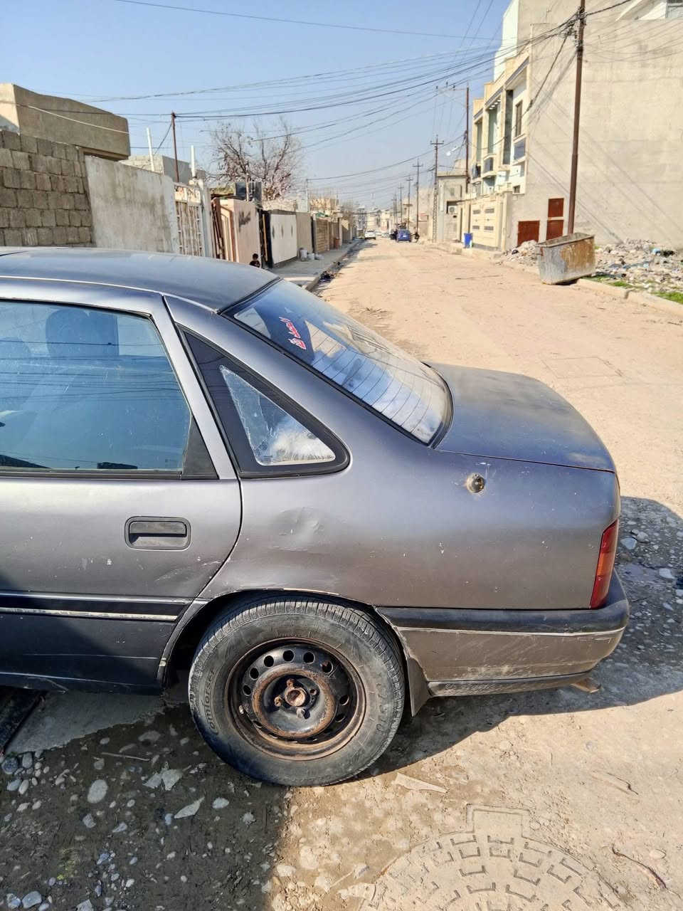 اوبل فكترا حجم 20موديل 1989
محرك وكير شرط بس دوأر مصلحات 

هزه وسنويه ال2031بأسمي تحويل ثاني يوم 

سيارة جاهزة من كلشي السعر ٣٥بيها مجال 

العنوان موصل جانب الايمن مشيرفة الثانية

***********

***********
