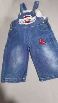 ملابس عيال • لكل الأعمار • موديلات متنوعة」「أسعار مناسبة」「توصيل فقط