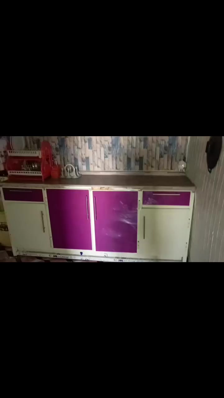 كاونتر اخو الجديد تكمه بدون سنك س ع ر 200 عنوان محموديه حي الشهداء وره النهر ***********
