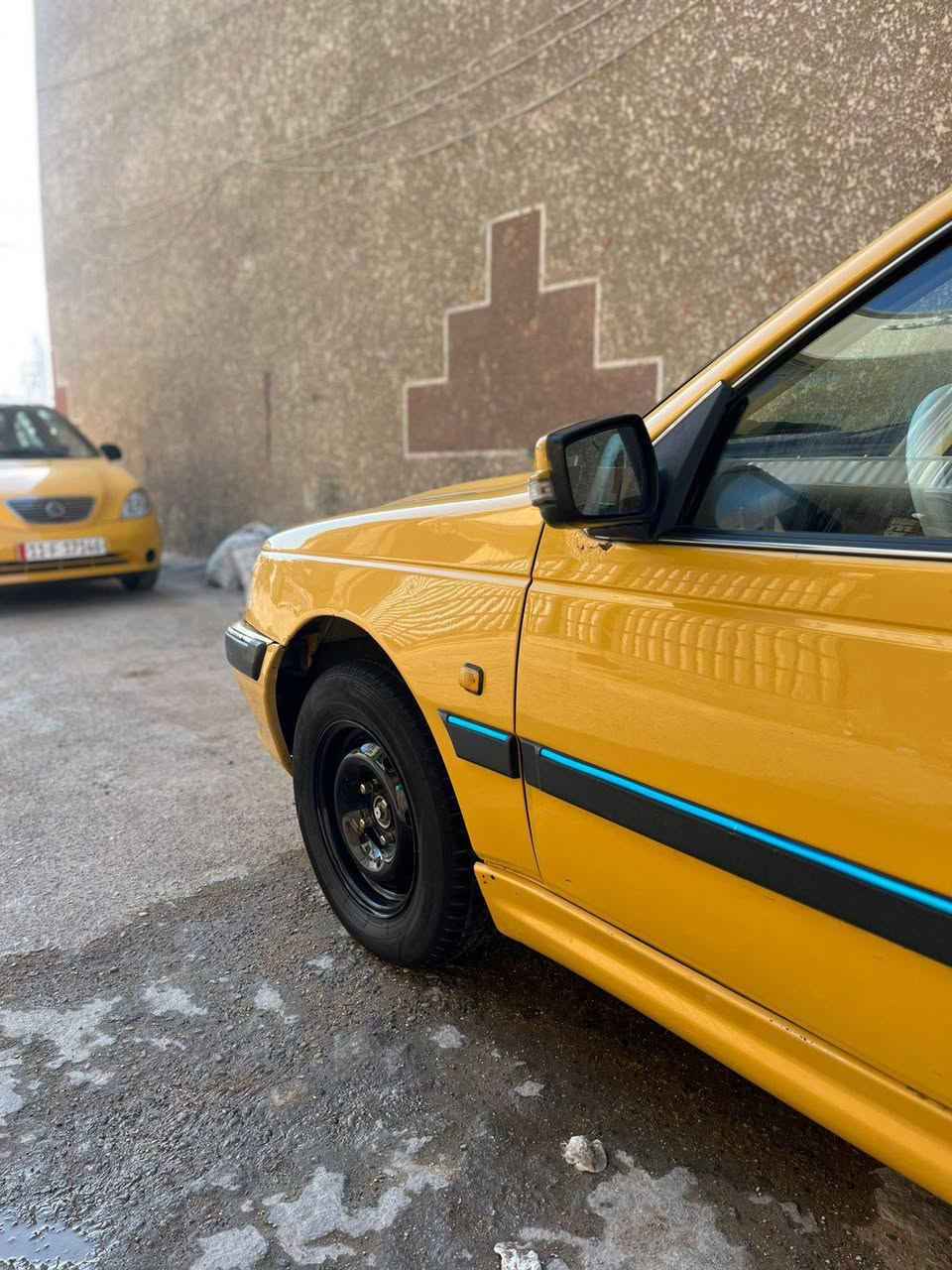 السلام عليكم سياره بيجو بارص للبيع 2015 رقم انكليزي سياره   نضيفه  رقم موبايل *********** واتساب ***********
