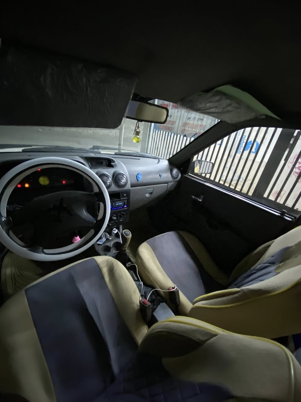 موديل 2012 رقم نكليزي سياره خير من الله تخم تاير سعره 31 وبيه مجال لعنوان بياع
***********
