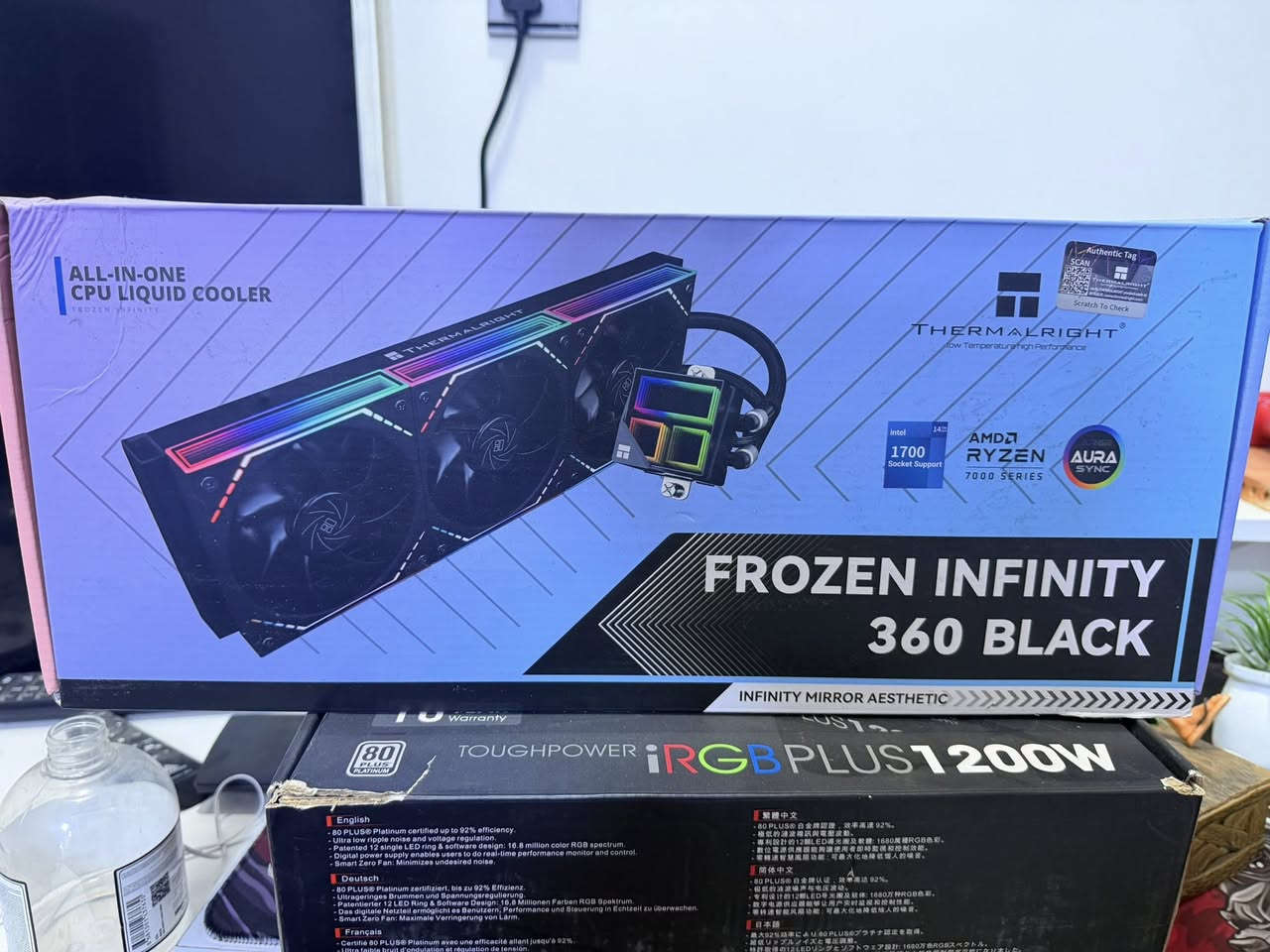 قيم واخذ جديد ممشدود   سبب البيع ردت اسوي pc وللنص وتراجعت للاستفسار واتساب ***********
