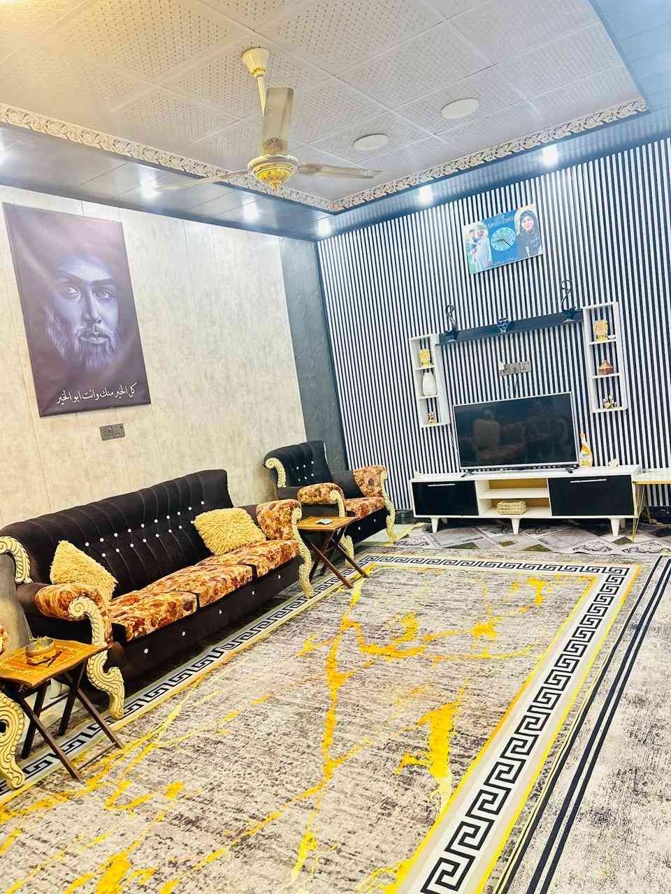 السلام عليكم
دار للبيع ١٠٠م زراعي غرفه صاله مطبخ استقبال حمامات  
عنوان الدار البراكية شارع المعمل 
قريب ع شارع العام السعر ٣٠ مليون وبي مجال 
مكتب بغداد للعقار 
***********
