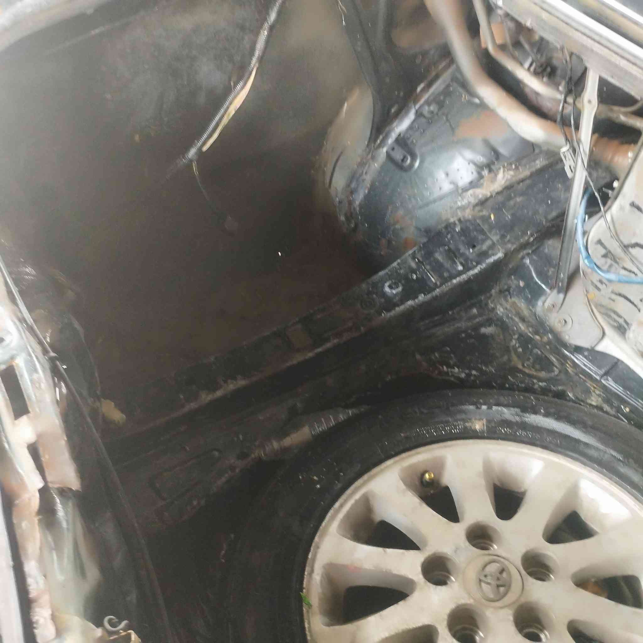 سلام عليكم  شيزر للبيع كير ومكينه وحداديه خير من لله تخم تاير سياره ترايها حلو كفاله كص ونقل وصوليات سنويه   لل27 مكاني نجف شراي يتفضل ***********
