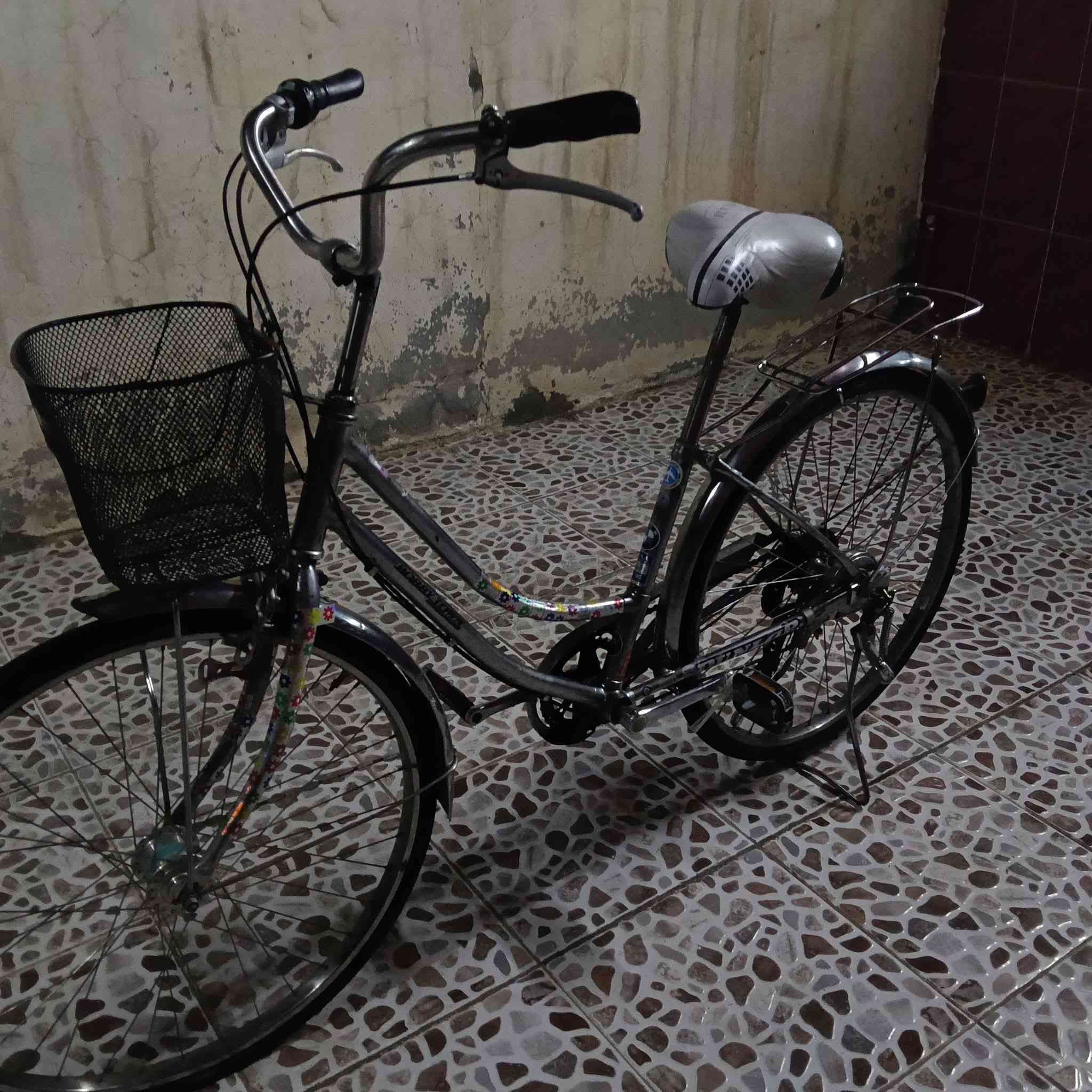 سلام عليكم بايسكل حجم 26 للبيع كلشي مابي سعر 50 الف بي مجال مكاني كركوك حي غرناطه رقم ***********
