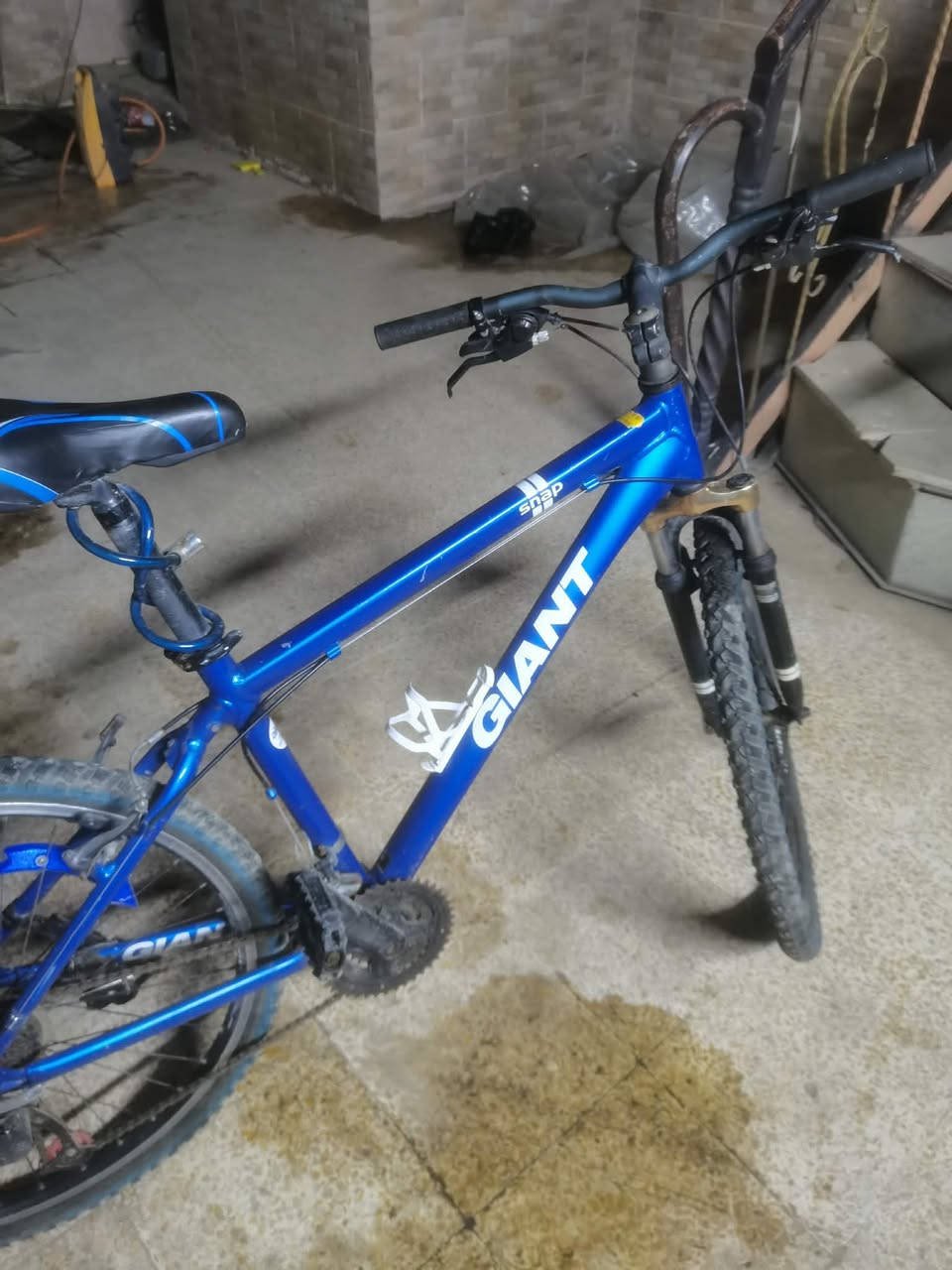 ***********السلام عليكم للبيع باسيكل  جينت سناب كدام العين ادفع سعر بلي يرضي الله مكاني موصل الرقم
