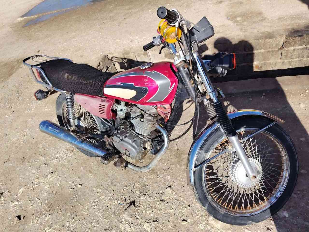 السلام عليكم ماطور4كير  بارت للبيع اشاير شغال لايت دبلات جدام وره كله شغال السعر 280وبي مجال ***********
