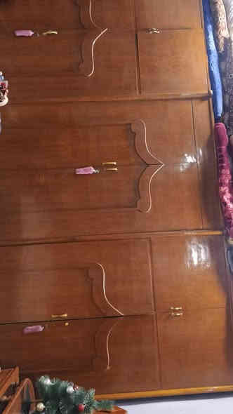 سلام عليكم غرفه نجاره للبيع سعر 700 مكان طويريج للتوصل ***********
