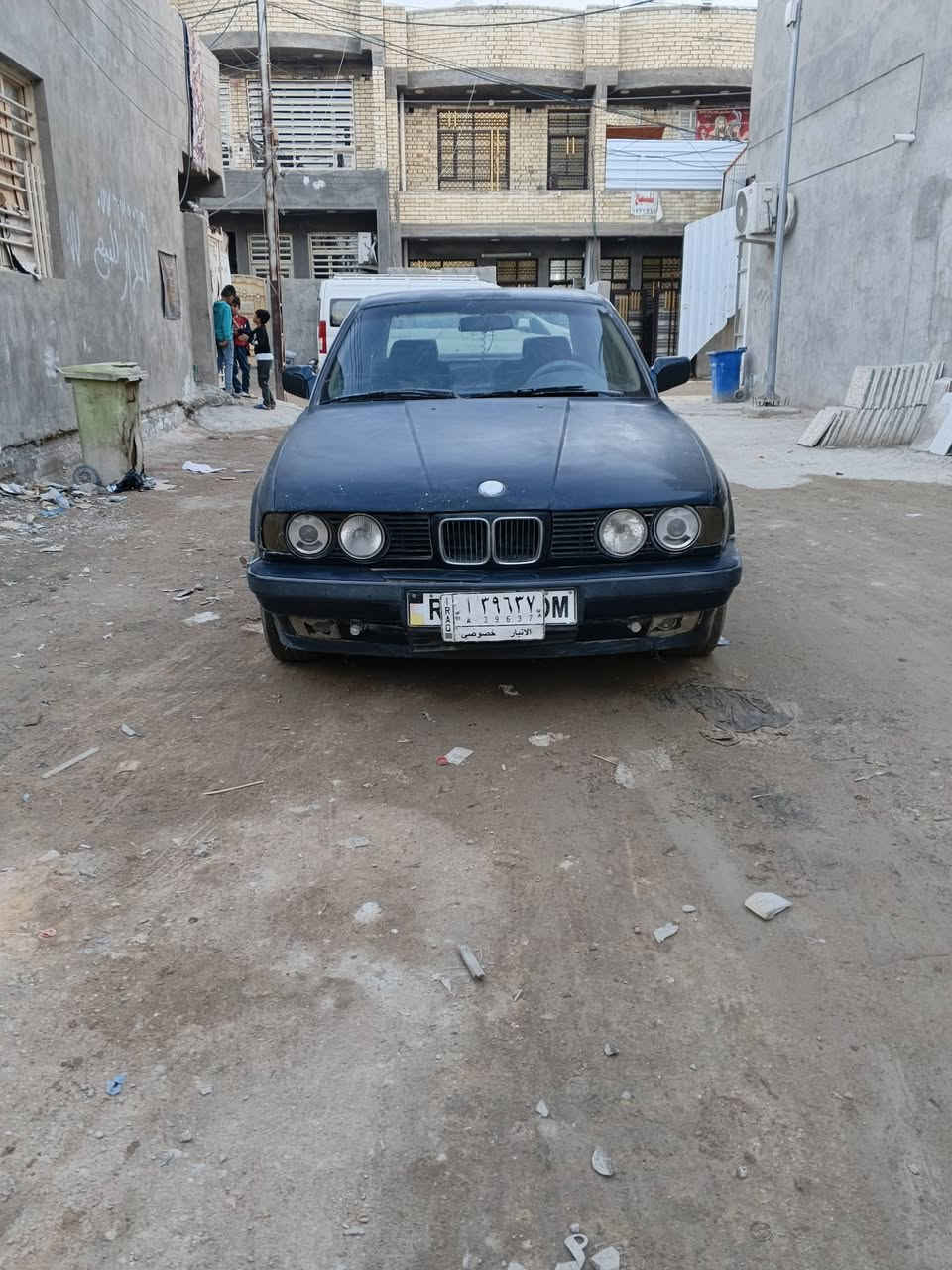 للبيع بي ام 535موديل 91 انبار مشروع وطني رقم موبايل ***********سعر 40$ سيارة بلادية لاضربة ولاصبغ ولاتبديل تدفئة تبريد ثلج شاشة وكامرة خلفية محرك وكير مكفولات دواخل جلد دشبول وكشنات وبطاين جددحدادية امامي خلفي جديد سنتر لووك شغال سلايد روف كهربائيات اي نقص مابيه سيارة احله من صور تخم تايرات ويل جدد مكاني بغدادموجود واتساب
