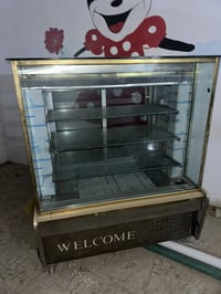 ماكنه سوفت صيني  عارضه كيك ايراني  عارضه كيك صيني اطلر مرمر طول متر ون...