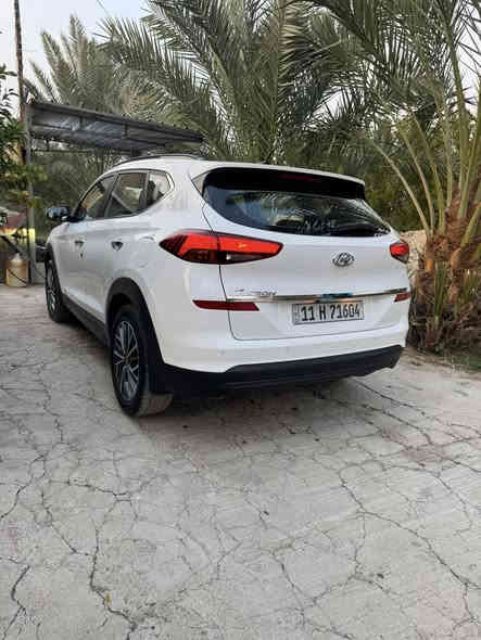 السلام عليكم سيارة توسان  موديل ٢٠ مكفول فول موصفات مكاني بغداد جسر ديالى القديم *********** غير متواجد على الفيس  سعرها ٢٢٥ ماشي ٥٧ الف
