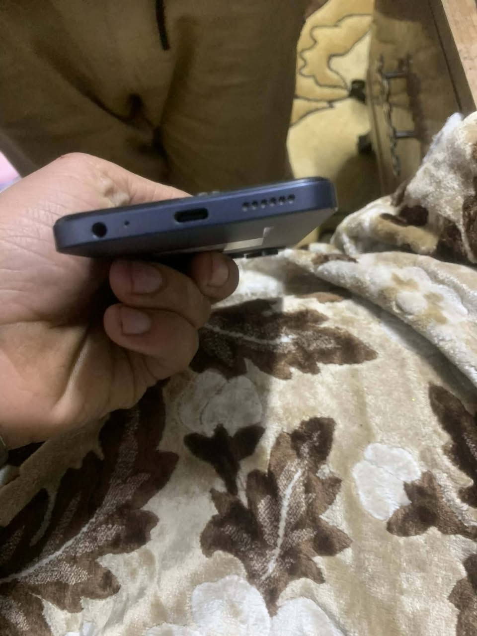 السلام عليكم موبايل تكنوا سبارك          موبايل جديد  ما مفتوح الجهاز كلوا شغال   الصوط فول  كامرات فول الجهاز نضافه 99   بل 100 ذاكره 64 السعر 85                             مراوسه هم عادي الي يحب يراسل الماشراي لا يكسر بل تلفون


**إذا كنت صاحب هذا الإعلان وتريد حذفه لأي سبب، رجاءا أرسل رسالة إلى الدعم الفني**