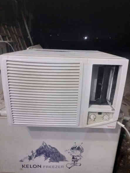 مكيف 2طن ابلادي سعر 280.الف الاستفسار على خاص او الاتصال ***********عنوان واسط الصويره حي الشهداء
