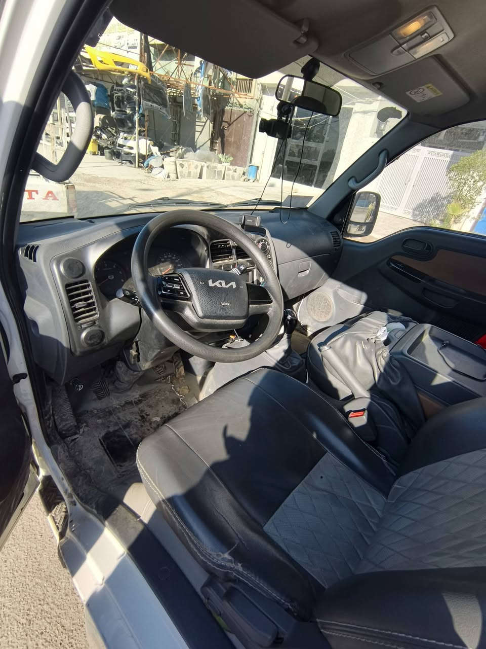 كيا فحل للبيع موديل 22 مكفول كفاله عامه رقم بغداد نكليزي محجر دوشمه ماشيه 53  حقيقي مكاني بغداد غير متواجد عله الفيس نتصل ***********
