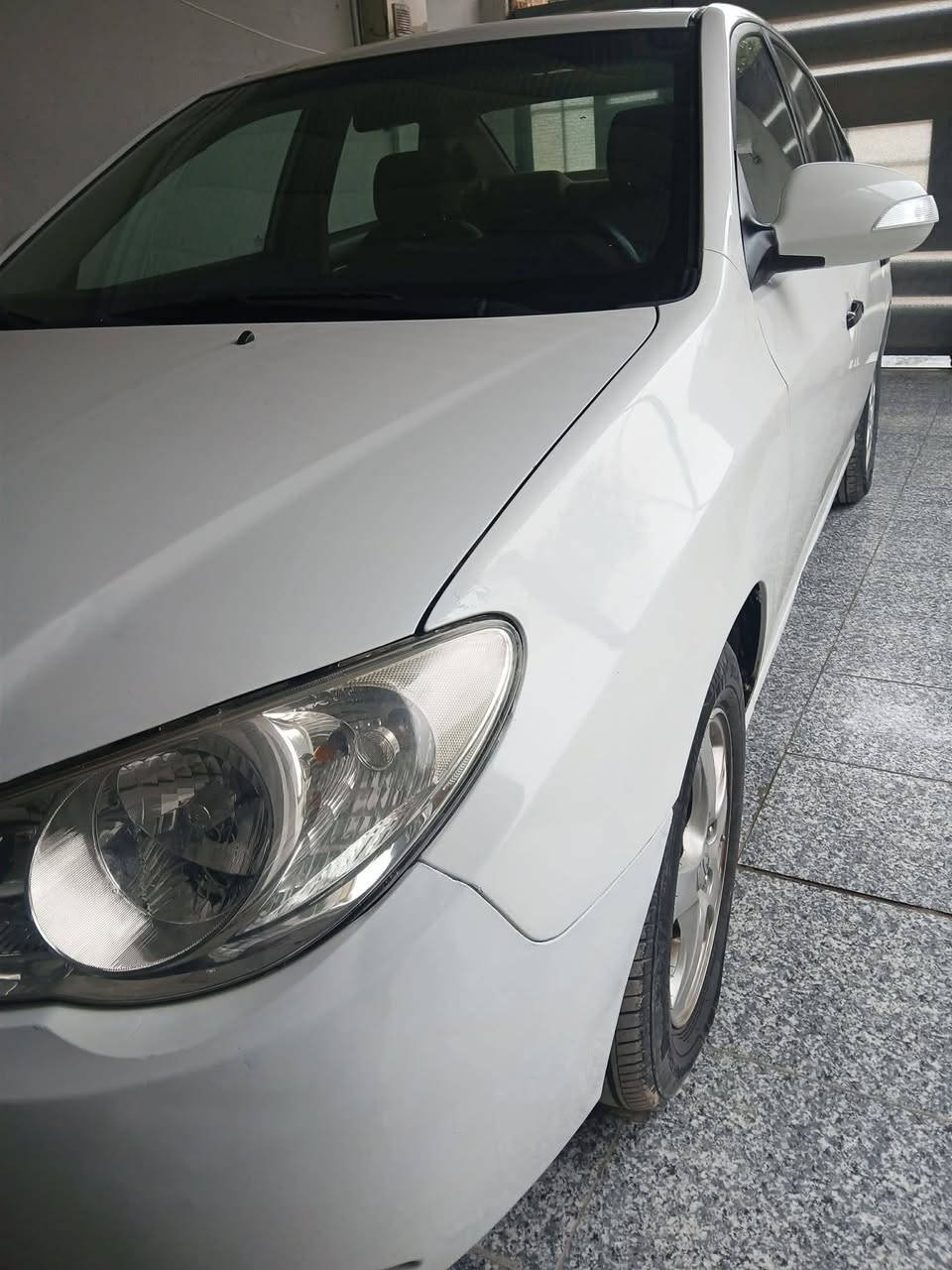 النترا ٢٠١١ مكينة ١٦٠٠ دكشن عالي  فتحه اشاره بالمري ٥ويل كب ماشيه ١٣١ رقم بغداد دولي بااسمي بيها جاملغ امامي صبغ اثر شخط فقط السياره الباقي كفاله جديده بمعنى الكلمه  السعر ١٣٣ وبيها مجال بسيط مكاني الاسكندريه***********
