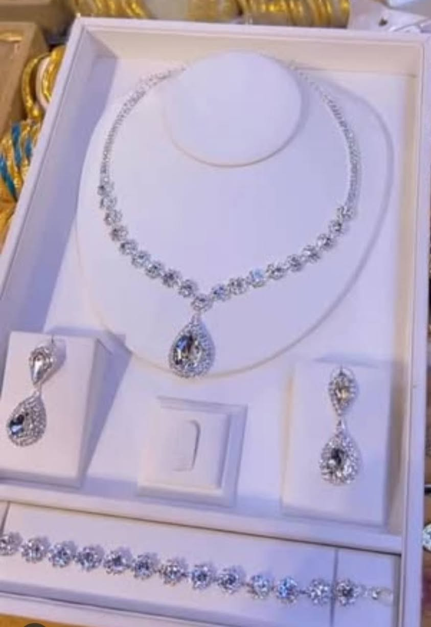 احلى طقم للعروساات طقم زاركون طلاء ثابت


**إذا كنت صاحب هذا الإعلان وتريد حذفه لأي سبب، رجاءا أرسل رسالة إلى الدعم الفني**