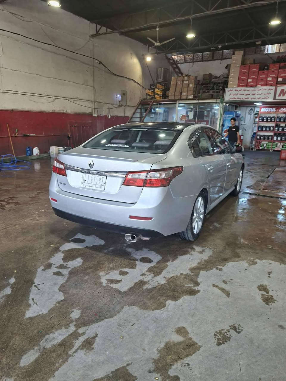 رينو سافران 12 موديل
فتحة بانوراما 
4 سلندر 
السيارة نظيفة جدا
باتري جديد 
رقمها قادسيه و بأسمي 
مكان نجف
السعر 65 قفل
الاتصال على الرقم  ***********
