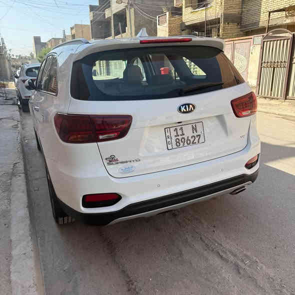 سورنتو 20 
خليجي 
محرك V6 3500
7 راكب 
رقم بغداد انكليزي 
ماشية 92 الف كيلو 
بصمة تشغيل + ابواب 
جنطة كهرباء 
كشنات جلد 
لايت ليد 3 عدسات 
بروجكتور ليد 4 عدسات 
ويل كب كروب حجم 19 
نفكيشن خرائط بلاد 
تبريد 3 قطع بيانو 
حساس امامي وحساس خلفي 
كامرة خلفية دوارة 
تحكمات ستيرن 
السيارة كلش جديدة 
بيها بس بارد بالبنيد ومفتوح وتكحيلات بالبنيد فقط 
السعر 255 وبيهة مجال بسيط 
للاتصال *********** واتساب بغداد
