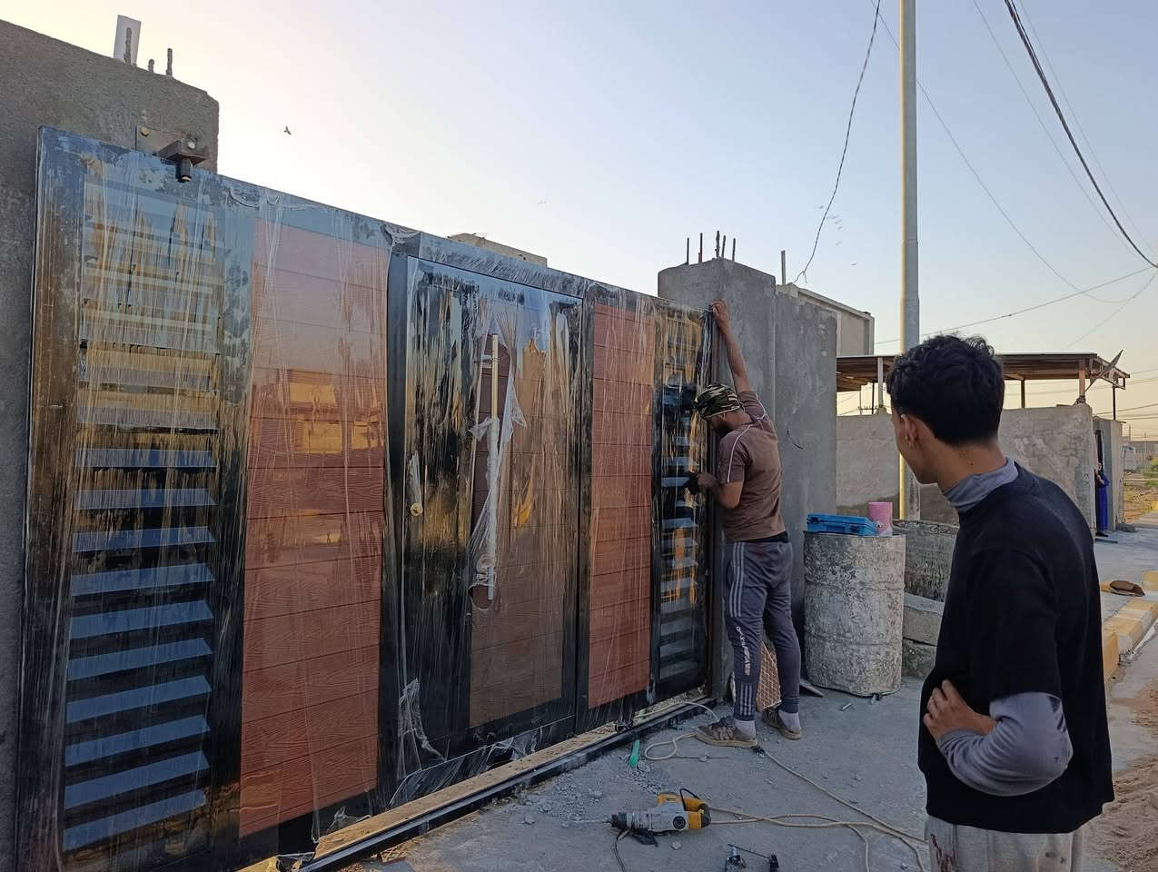 📢 سكـلة السلام للبيع 📢
🔹 بيع جميع أنواع البوبات الخارجية
بمختلف النقشات والقياسات وبأفضل الأسعار
🔹 أبواب القاصة
متوفرة بجميع النقشات والألوان
🔹 الأبواب العادية
تصاميم متعددة وجودة ممتازة
🔹 شبابيك بمختلف النقشات
وأسعار مناسبة جداً
📍 العنوان:
شارع القصيبة — مجاور غسل الباشا
أو مقابل نزلة حي السلام
📞 للتواصل:
***********
