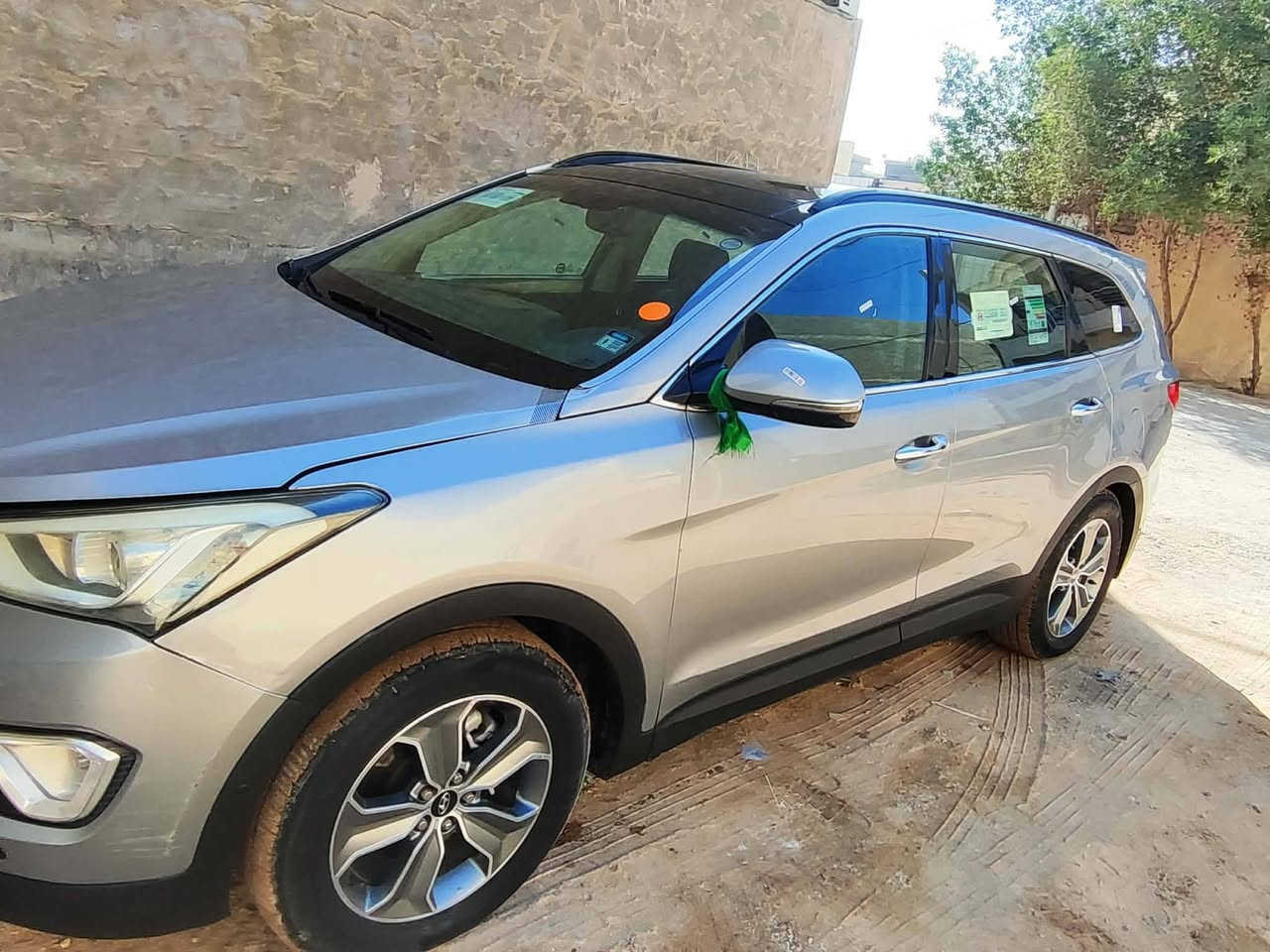 سنتافي 2016 امريكي فول مواصفات 
حادثها جاملغ وبنيد تقريب نص بنص الضربه
بيها عته بالكير ما معروف السبب محرك شرط بيه كازكيت شغل شركه وشرط الضمان سته 6 سلندر
السعر 160 وبيه مجال رقم بغداد نكليزي بأسمي
مكاني كربلاء 
الرقم 
***********
