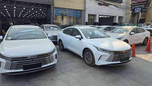 دخول جديد شركة عمر العبيدي لتجارة السيارات الحديثة 
اسعار تنافسية اسعار نار وشرار 
الجديد BYD ديستروير 05 موديل 2025 💥🚘
سيارة الفخامة ⚜️، الأداء ⚡، والتكنولوجيا الذكية 🤖 تجربة قيادة ما تنسي! 😍

✨ أهم المواصفات:
🔹 محرك 1.5 لتر (بنزين + كهرباء) يعطيك قوة مع توفير مذهل بالوقود ⛽⚡
🔹 مدى كهربائي يوصل ل 55 كم بالشحن الكامل 🔋
🔹 نظام DM-i الذكي لتبديل السلس بين البنزين والكهرباء 🚀
🔹 شاشة وسطية قابلة للدوران 🎛️
🔹 عدادات رقمية بالكامل 🔥
🔹 مقاعد جلد فاخرة بتصميم رياضي 🖤
🔹 كاميرا خلفية + أنظمة أمان متطورة 🔒
🔹 إنارة LED أمامية وخلفية مميزة 💡

😍 شكل هجومي، حضور قوي، وتكنولوجيا تخليك تحس بالمستقبل من اليوم 🚀
العنوان بغداد الكريعات شارع المعارض 
للإستفسار الاتصال ***********
