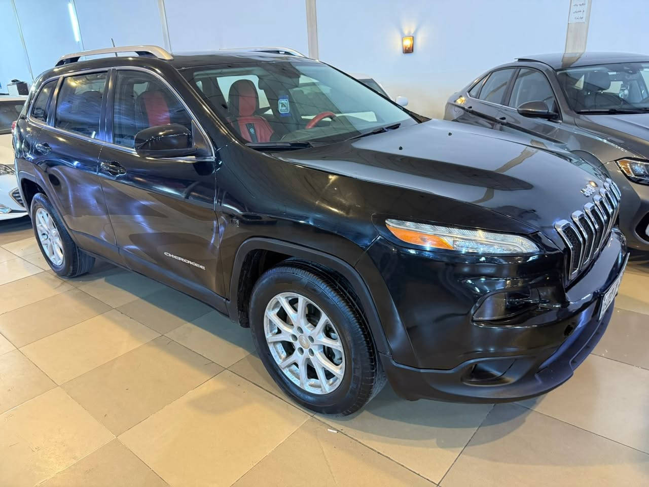 السلام عليكم جيب بزون٢٠١٦ للبيع او مرواس السيارة وارد امريكي السيارة بيهة قطعة وحدة حجم المكينةV6
السيارة بانوراما تحكمات شاشة كبيرة سايد بريد كهرباء
السيارة بيهة دمام جهتين قفل سرعة بيهة شفتات استيرن 
 السيارة مكفولة من كلشي حدادية تخم تاير كير مكينة من كلشي مكفولة سعر السيارة ب160 وبيهة ومجال
 رقم الهاتف ***********
***********
