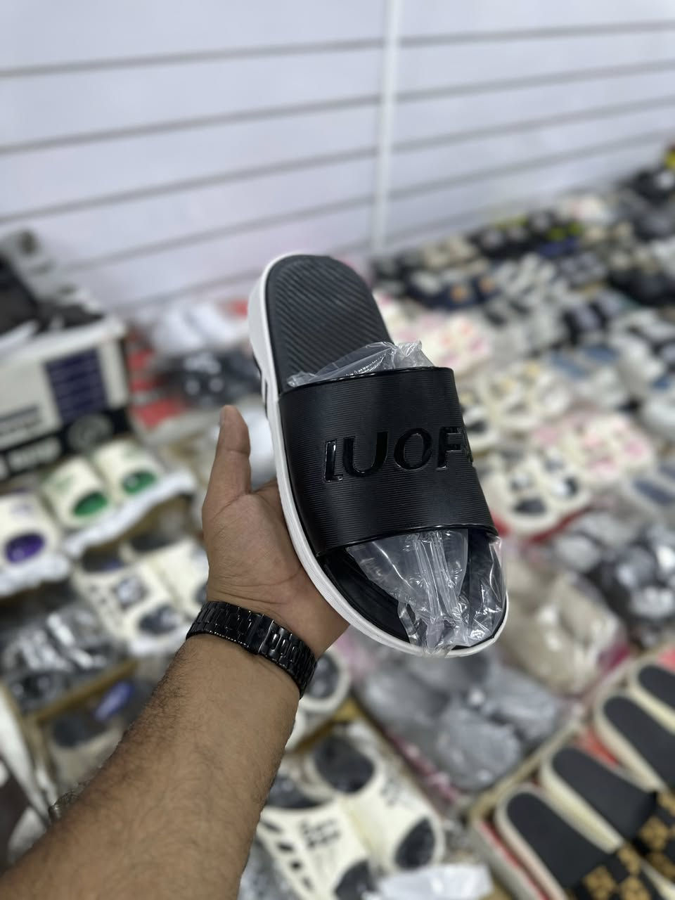 سعر 15 زوج  55 الف لوفو


**إذا كنت صاحب هذا الإعلان وتريد حذفه لأي سبب، رجاءا أرسل رسالة إلى الدعم الفني**