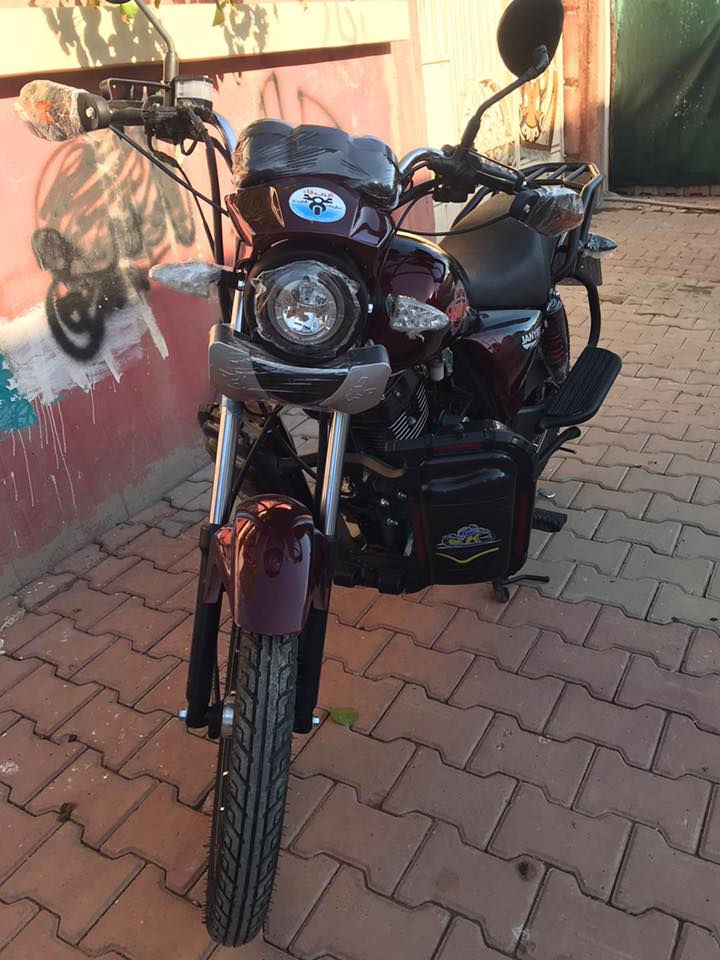 دراجة جيني صفر ، ماشي كلش قليل ، موديل 25 ومرقم انكليزي ، تحويل نفس اليوم ، وسعر حلو 2100 وبس مجال بسيط ، مليونين و100 
***********
