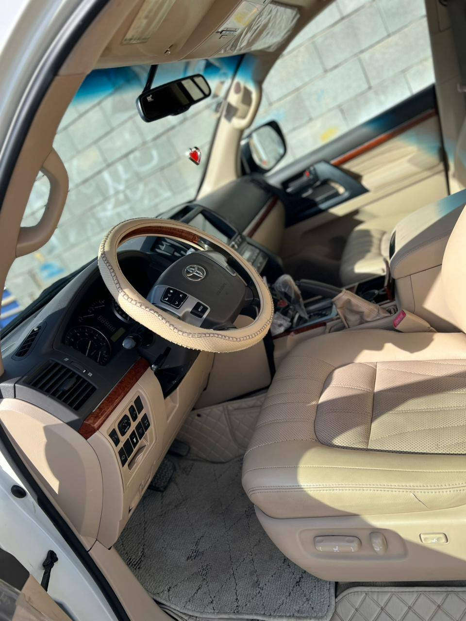 جكسارة للبيع موديل 2013 كفاله منل الصبق والظربه بيه بارد 3 مكانات سياره نظيفه حيل محرك 6 السياره ابريم معروفا مواصفات البريم  سعرها 355 البصرة ***********
