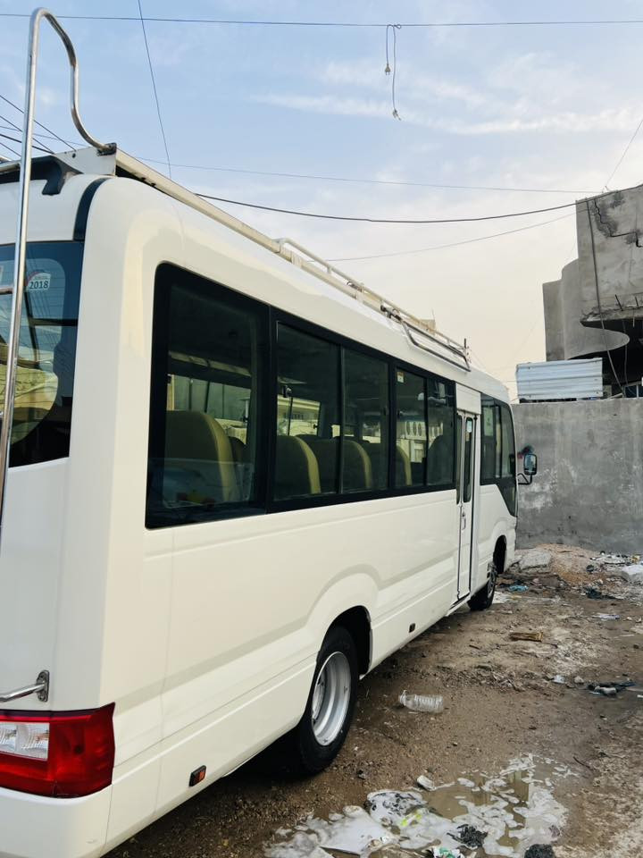 سلام عليكم كوستر لبيع مديل 18 سياره كفاله من صبغ بيه سياره طخطخات مامعمره بصيطه سياره سله حاكيه كشن ستاركس تبريد محور وركه تانكي اضافي السعر 455وبيه مجال بسيط خابر ودلل رقم ***********
