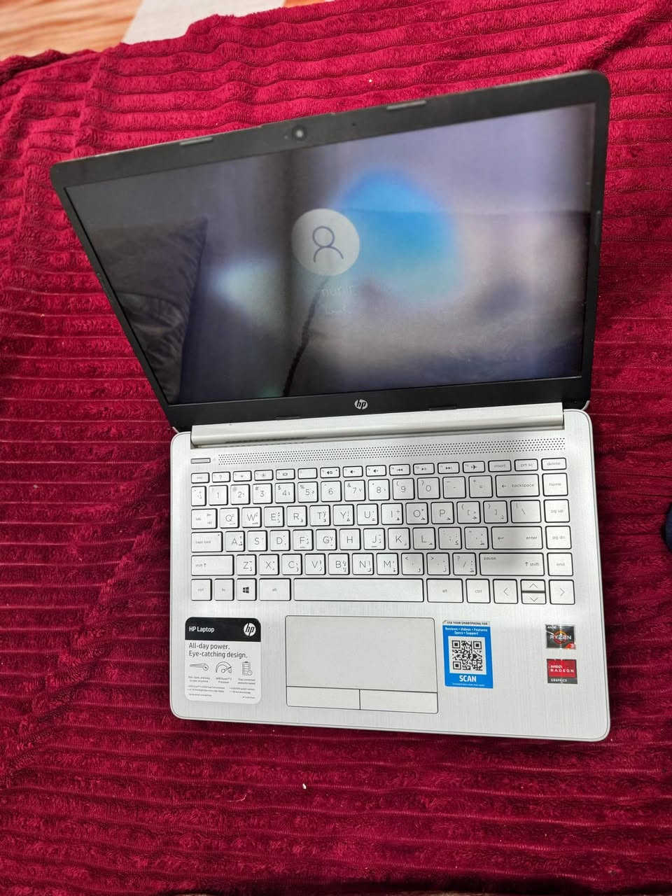 لابتوب HP 14-dk1xxx 

المعالج: AMD Ryzen 3 3250U بسرعة 2.60GHz
كارت شاشة: Radeon Graphics مدمج
الرام: 4GB
الخزن: SSD 1TB 🔥 (مساحة وسرعة ممتازة)
النظام: Windows 11 Home 64bit
الشاشة: 14 إنچ
الشاحنة الاصلية 
السعر 225 الف 
الجهاز نظيف جداً وشغال تمام 
المكان نجف قرية الغدير الثانية


**إذا كنت صاحب هذا الإعلان وتريد حذفه لأي سبب، رجاءا أرسل رسالة إلى الدعم الفني**