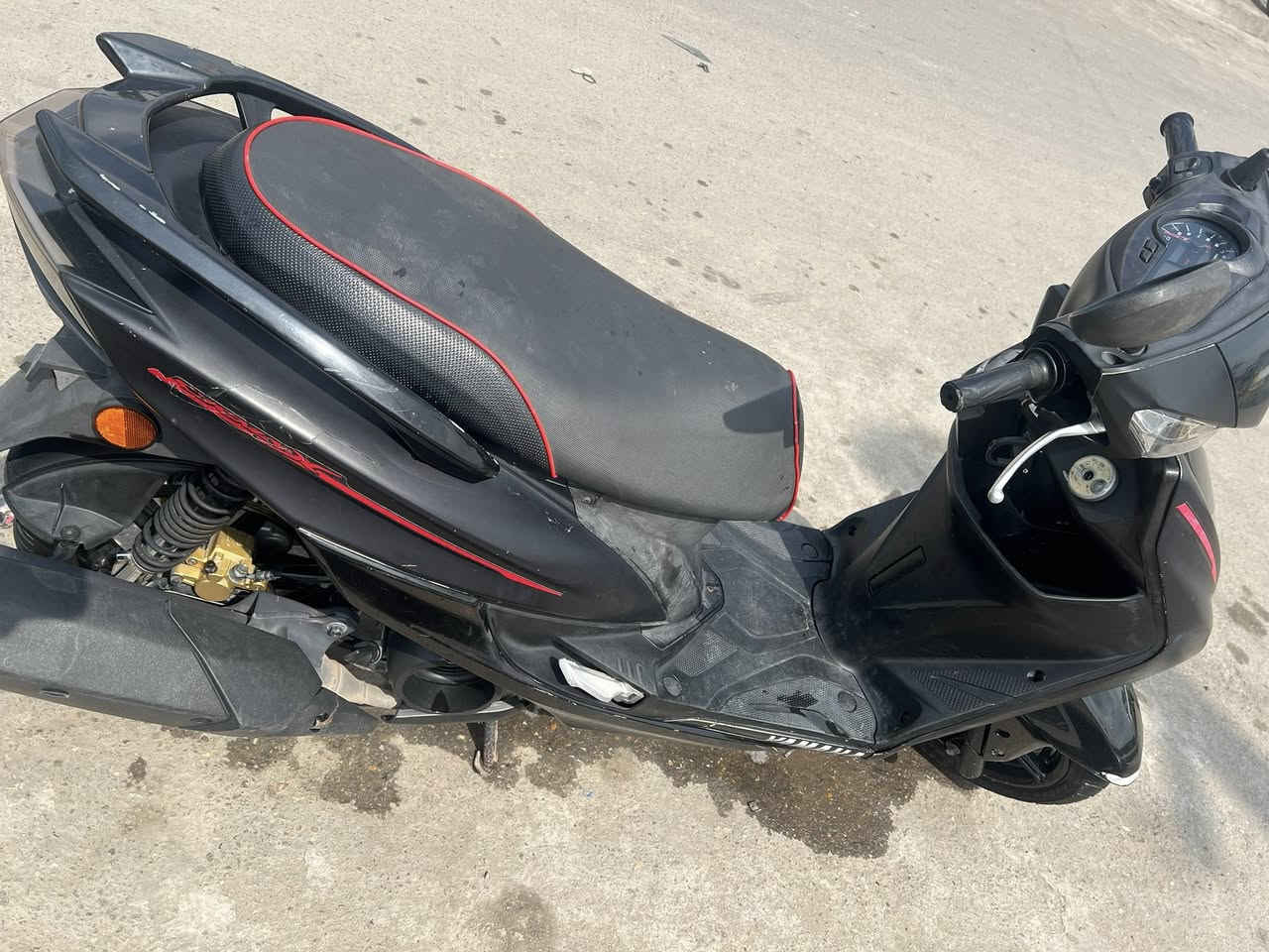 سلام عليكم دراجه سكنس 2018مكفوله مامفتوحه دراجه خير من الله مرتبه ماشيه 16جيب فيتر وفحص مكاني مدينه الصدر رقمي ***********السعر 11
