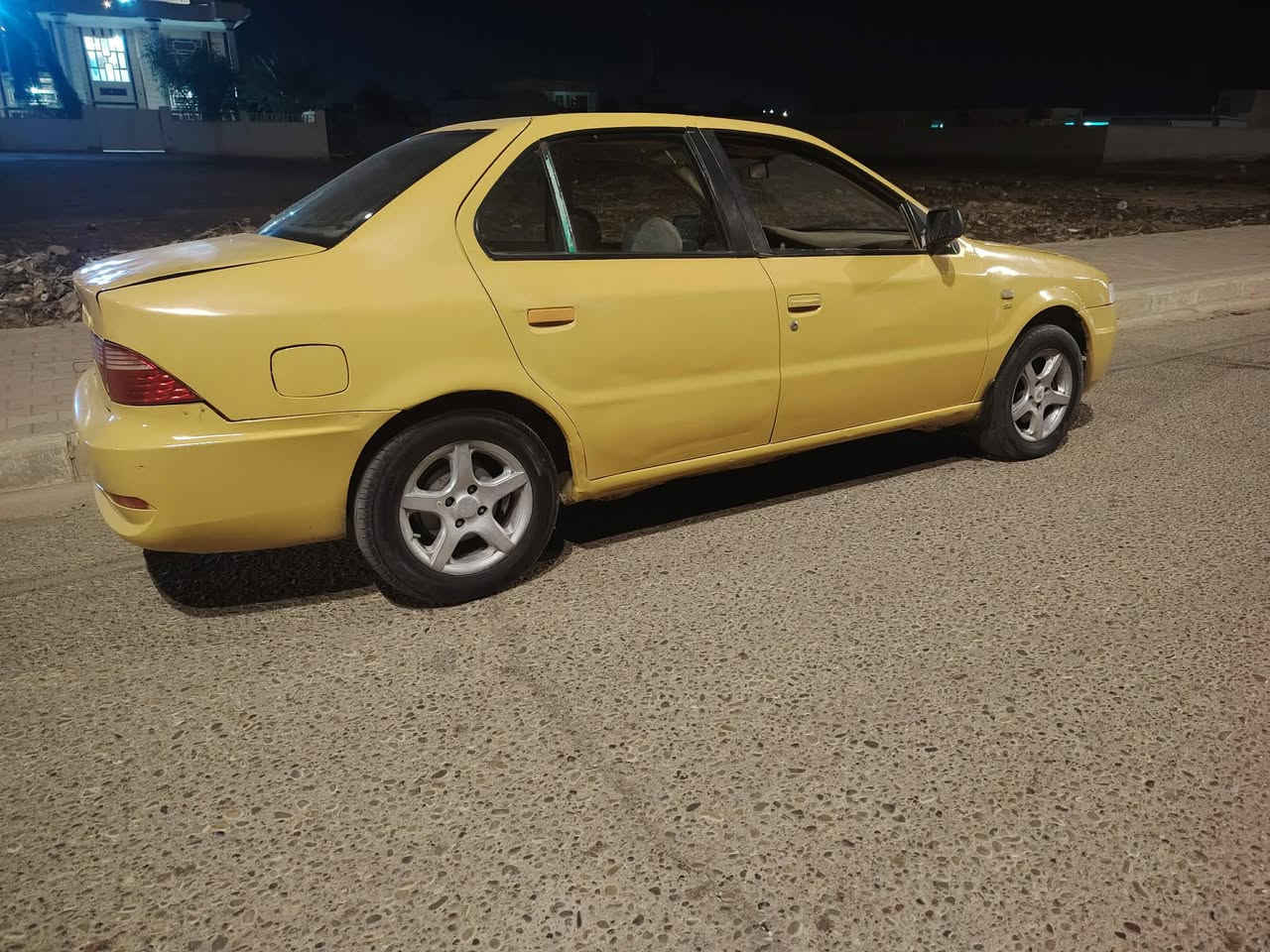 سمد ناطق موديل ٢٠١١ كشرتها حلوه معمره تعمير كامل ومصبوغه جماليه كير ومكينه خير من الله تبريد ما يشتغل مصفره غرامات ما مطلوبه ولا دينار السعر 
(٢٥ ) وبيها مجال او مراوس حسب القناعه
مراسلت الصفحه او الاتصاب ع رقم 
***********
