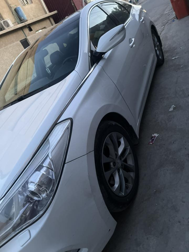 سلام عليكم
ازيرا 2015 خليجي فول مواصفات
ماشيه 119km
6 سلندر رقم بغداد بأسمي السونار مرفق مع الصور
السيارة جاهزة بدون اي نقص السعر 129$ وبيها مجال بسيط للأستفسار ***********
