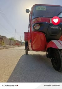 من رخصت صاحب الكروب تكتك حمل للبيع موديل 19شهر11 مرقمه باجاج السعر 325...