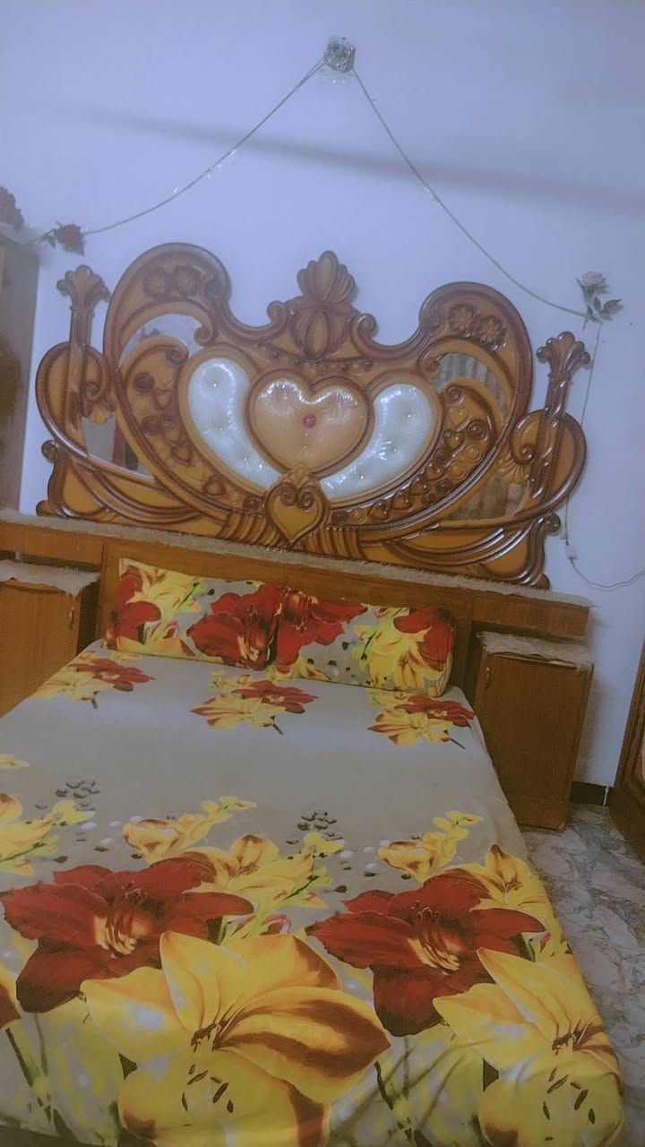 غرفه نوم للبيع مستعجل
اتصل ***********
