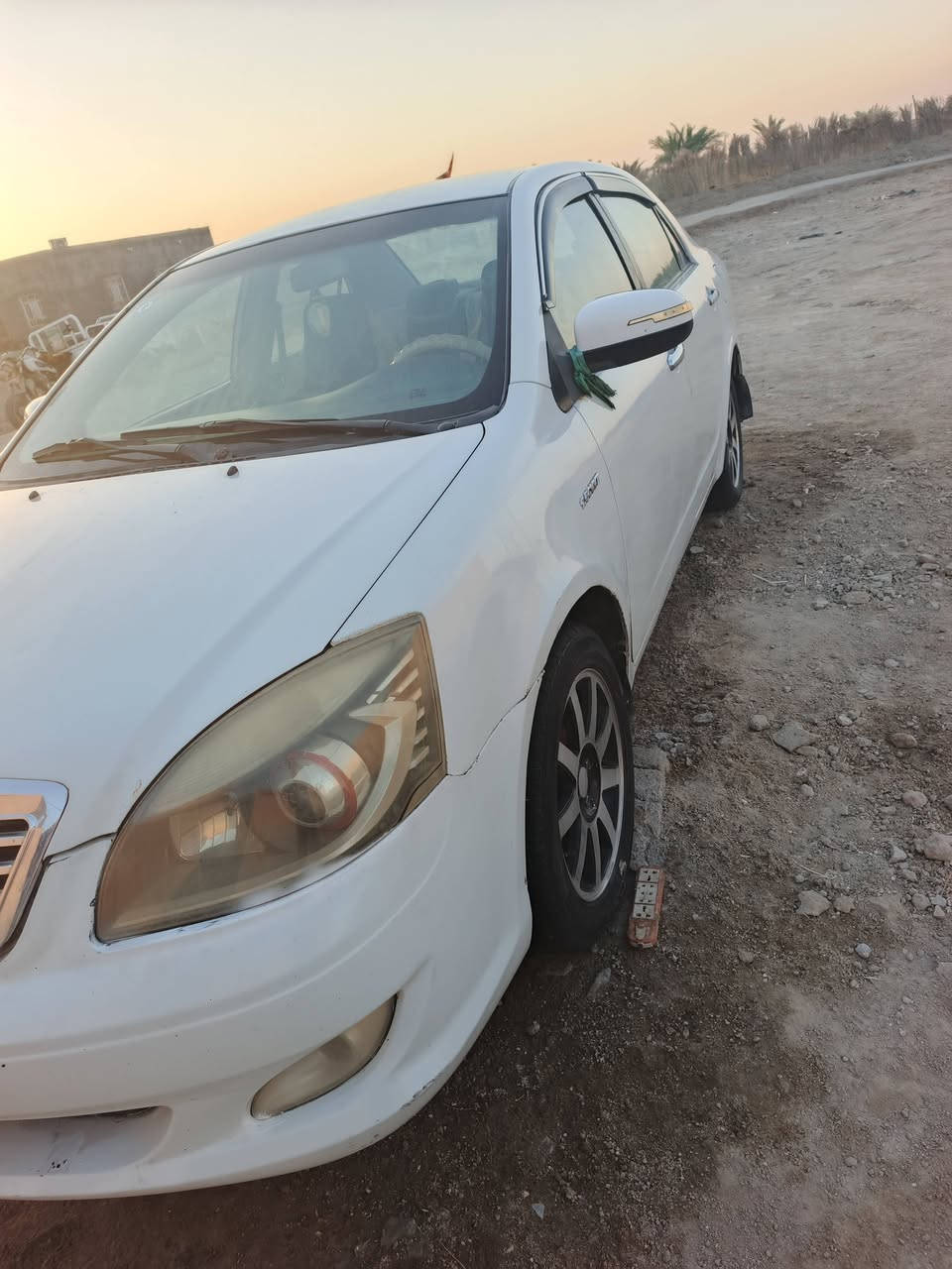 السلام عليكم
للبيع فقط جيلي موبل سياره نظيفه وجاهزه من كلشي كفاله من الضربه كفاله كير ومحرك وتبريد ثلج  شرط رقم بصره مشروع وطني بسمي رقم انكليزي شرط التحويل ثاني يوم  هزه ماساقطه لشهر  العاشر لايت زنون 

مكاني سيددخيل 
رقم الهاتف ***********
***********
السعر ٤٢ وبيها مجال قليل للشراي
