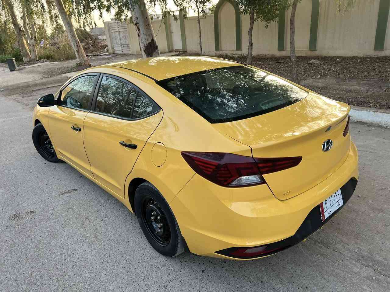 سلام عليكم النترة 20 امريكي بغداد بسمي مصفرة هيئة وغرامات مكينه 2000 دوش كير المرغوب اي تي منضومه غاز جديدة تخم تاير صدر خلفي امامي جديد حادثها وسونار  مرفق بصور جاملغ وبنيد تبديل سياره جاهزة وبلعافيه على ياخذها  سعر 130$مكاني بغداد قرب بسمايه ***********
