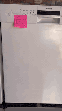 وفرناها الكم بقيمه ٢٣٥ الف نوعيه الماني 
وتوصيل علينا لباب البيت  
غساله صحون ماركه سيمنس 
حجم ١٨
سلتين 
ثلاث مرشات 
ضمان ٤ شهور 
الحجز ***********
