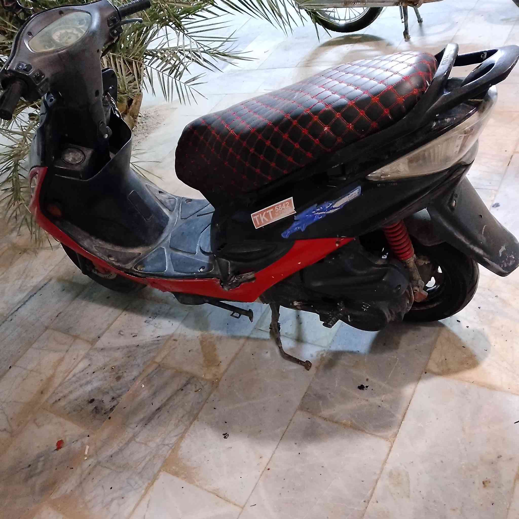 السلام عليكم ورحمه الله وبركاته مرخصة مدير الكروب دراجه كامكو جي 4دراجه جاهزة من كلشي مكفولة كهربائيات سلف هندر مكينه مكفولة مامغتوحه عل فحص تجي تفحص بعينك دراجه ناعمه السعر 450بيه مجال قليل حك الجيه العنوان النجف شارع المطار قرب قاعة الياسمين ***********
