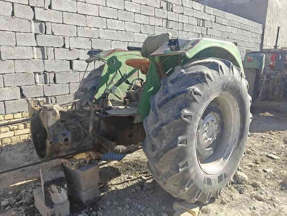 سلام عليكم ورحمه الله وبركاته يوجد لدينا تفصيخ سيرت الجزائريه للبيع بانواعها المكان الناصريه الاتصال على الرقم التالي ***********
