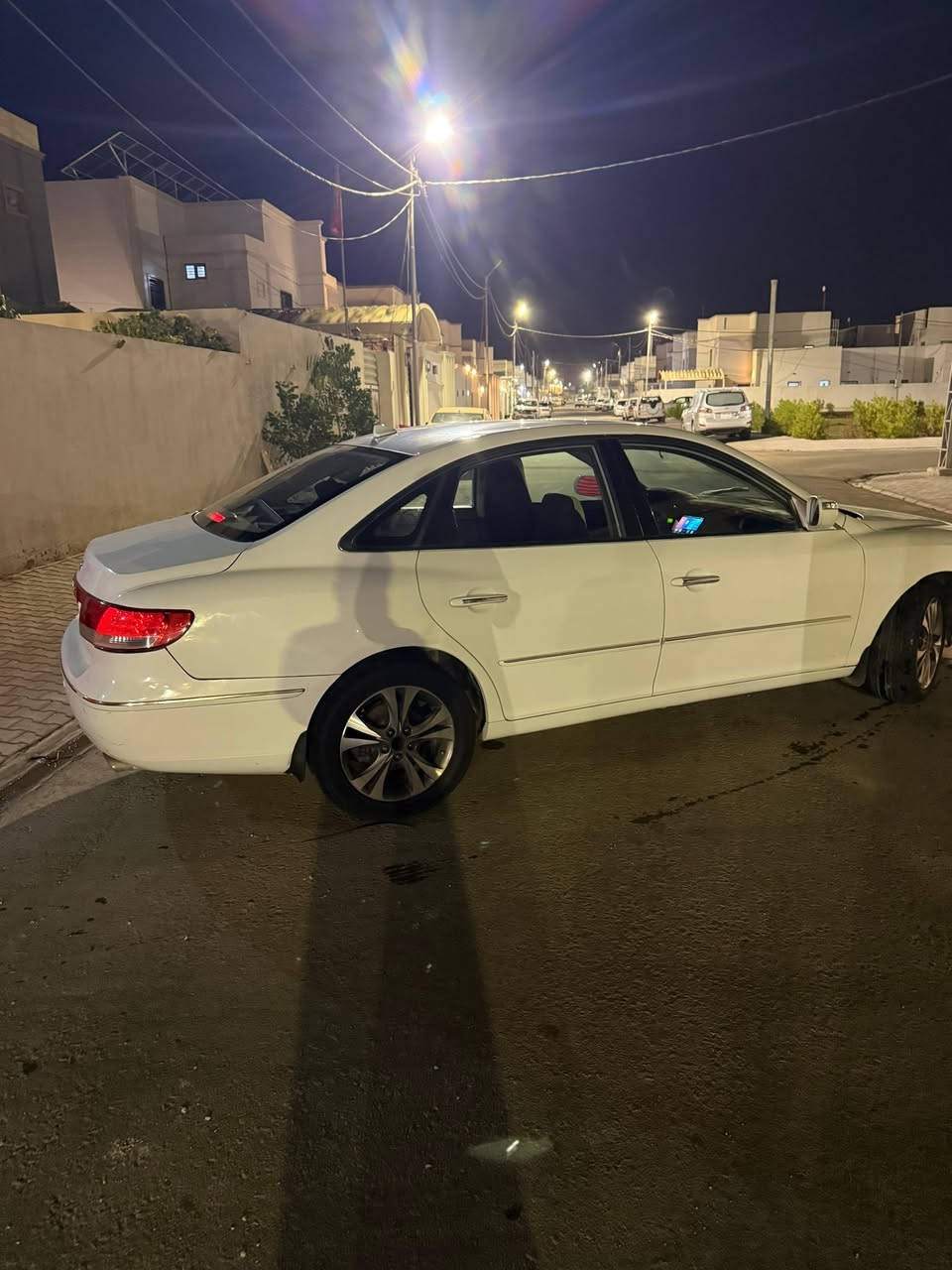 ازيرا 2009 السعر 85
رقم اربيل الدولي
محرك  3,300
منظومة غاز كاملة
صبغ حزام موجود سونار ، فول مواصفات
عليها غرامات اربيل  تنزل من سعر  السيارة
موجودة بالنجف
***********
