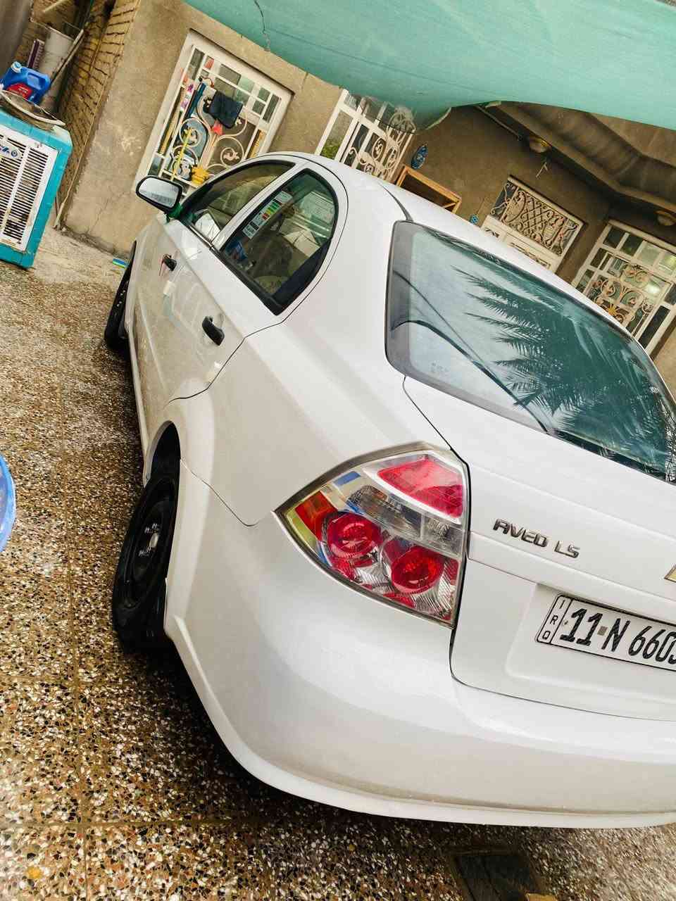 سياره للبيع افيو خصوصي وارد خليجي مفتوح
رقم بغداد انكليزي /سنويه لل2027
كير مكينه تبريد حداديه /مكفول
ماشيه/180
بيه شخط ع طول الصفحه اليمنه ومصبوغه فقط صبغ بدون معجون بدون حار بدون دواخل 
مكانه / حله / شارع 80
السعر / 75 وبيه مجال بسيط 
***********
