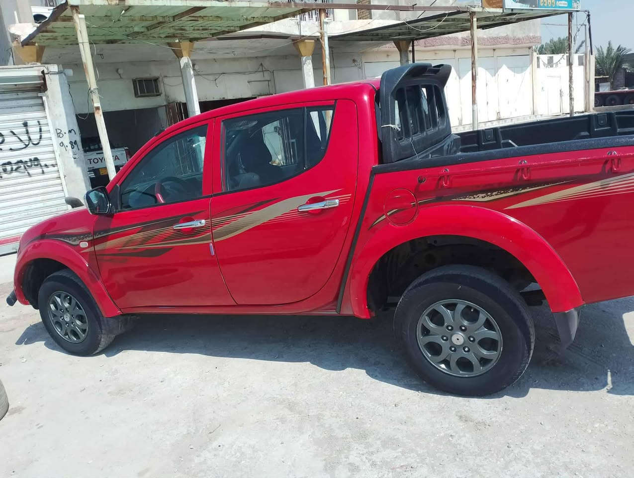 السلام عليكم ميستبوشي فورويل محسن رقم بغداد دولي بسمي لل 30 موديل 2015 للببع بانزين كيرعادي  بيها 3 قطع كلير الباقي كفاله عامه مكان كوت السعر 122  ورقه ***********
