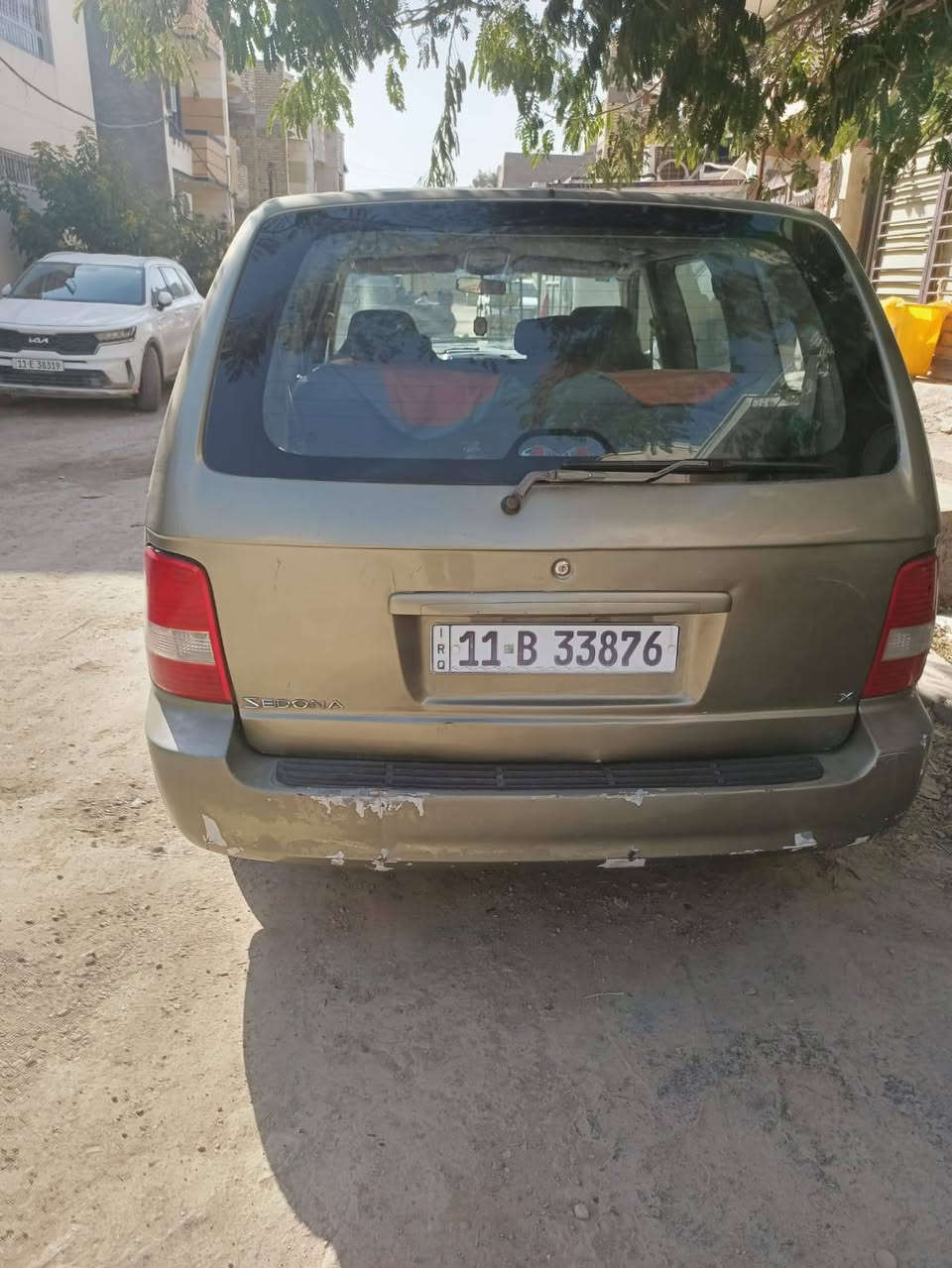 السلام عليكم كيا سيدونا 2004 رقم بغداد انكليزي سنوية ل2029 محرك V6 حجم 3300 مكينه كير جديده  سيارة مصبوغه عام وبيه ملاحظات بسيطه سعر 65 وبيها مجال للاستفسار خاص او *********** مكان سيارة كربلاء
