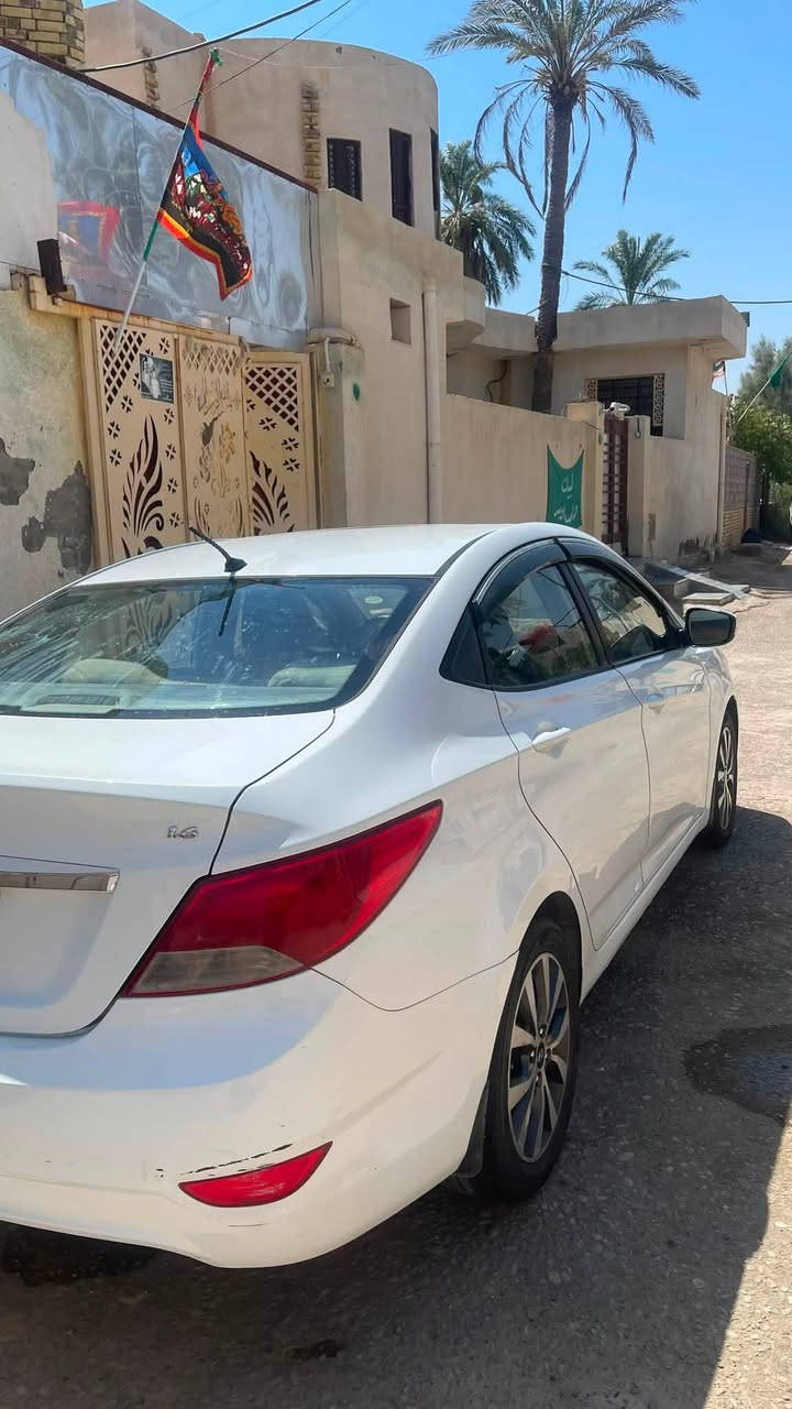 السلام عليكم للبيع او للمرواس بالنترا او كورلا
السعر 95 وبيه مجال
اكسنت موديل 16 خليجي 1600 سياره فول مواصفات رقم ميسان الدولي 
مكفوله عدا بارد بالباب مال سايق وبارد بالجاملغ سياره جاهزه
***********
