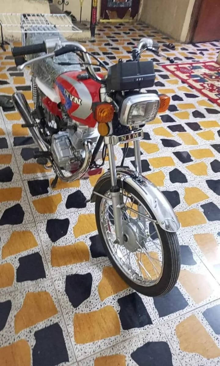 سلام عليكم يولد ايراني للبيع مكينه كفاله شاصي كفاله شرط مكينه اذا ماتاكل التبليط عاتبني دراجه كلشي شغال بيها ما عوزها شي دراجه بدون تعمير  رسعها 650بيها مجال قليل حك جيه يولد انه مكلف بل نشر رسائل لحد يجيني خاص هاذ رقم صاحبها ***********بي واتساب
***********
