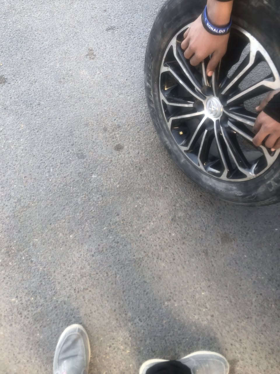 تخم ويل كب كورلا حجم ١٦ مع التايرات. ٣٢٥ الف بغداد غزاليه *********** بيع او مراوس
